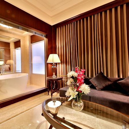 Hotel Maharaja Regency Ludhiana Dış mekan fotoğraf