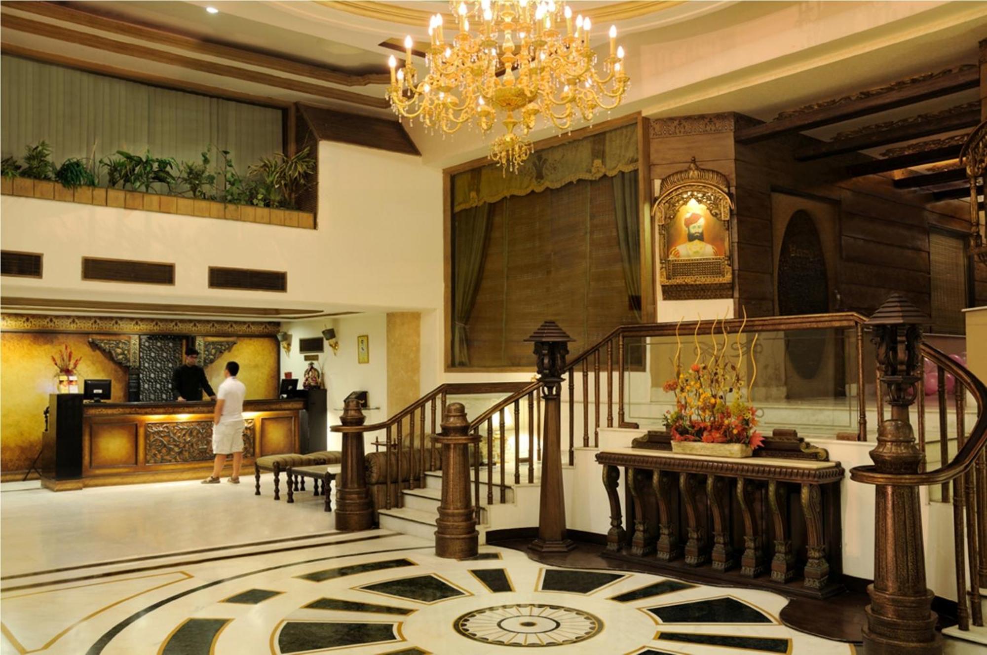 Hotel Maharaja Regency Ludhiana Dış mekan fotoğraf