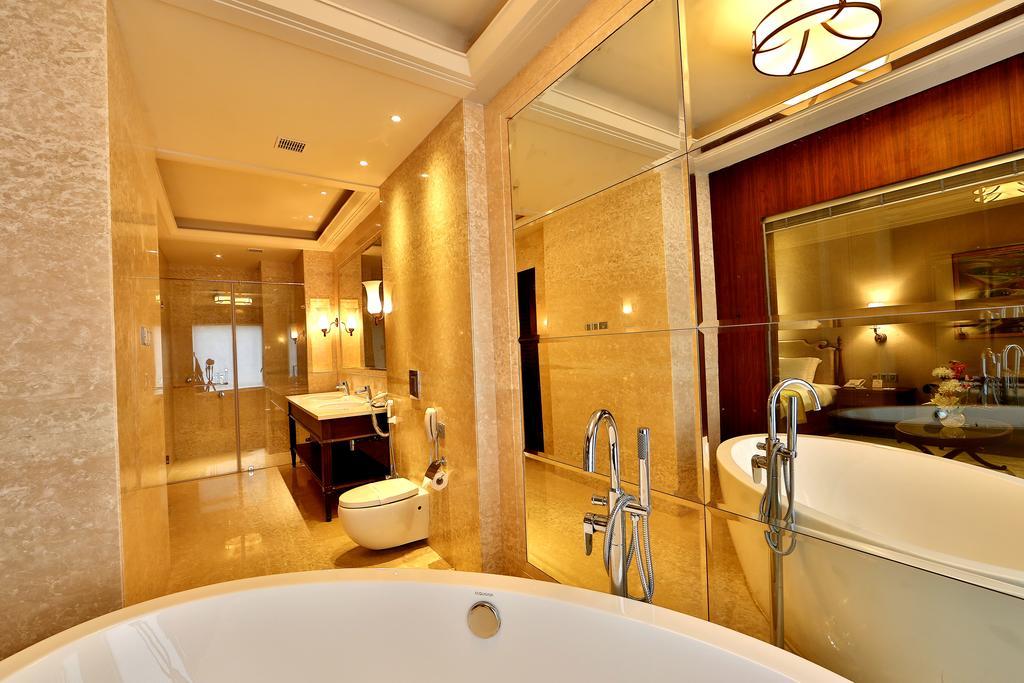 Hotel Maharaja Regency Ludhiana Dış mekan fotoğraf