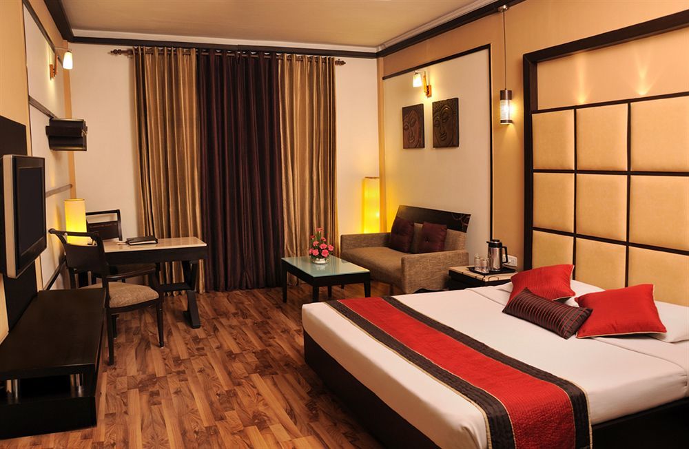 Hotel Maharaja Regency Ludhiana Dış mekan fotoğraf