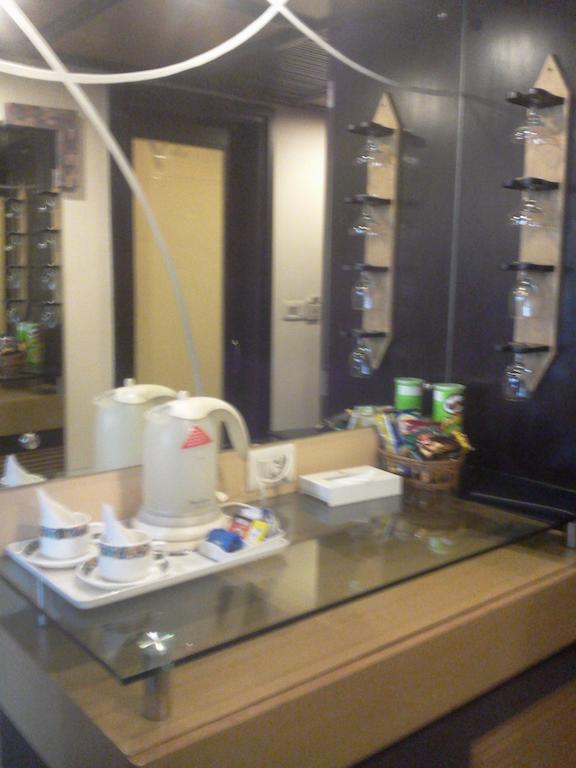 Hotel Maharaja Regency Ludhiana Oda fotoğraf